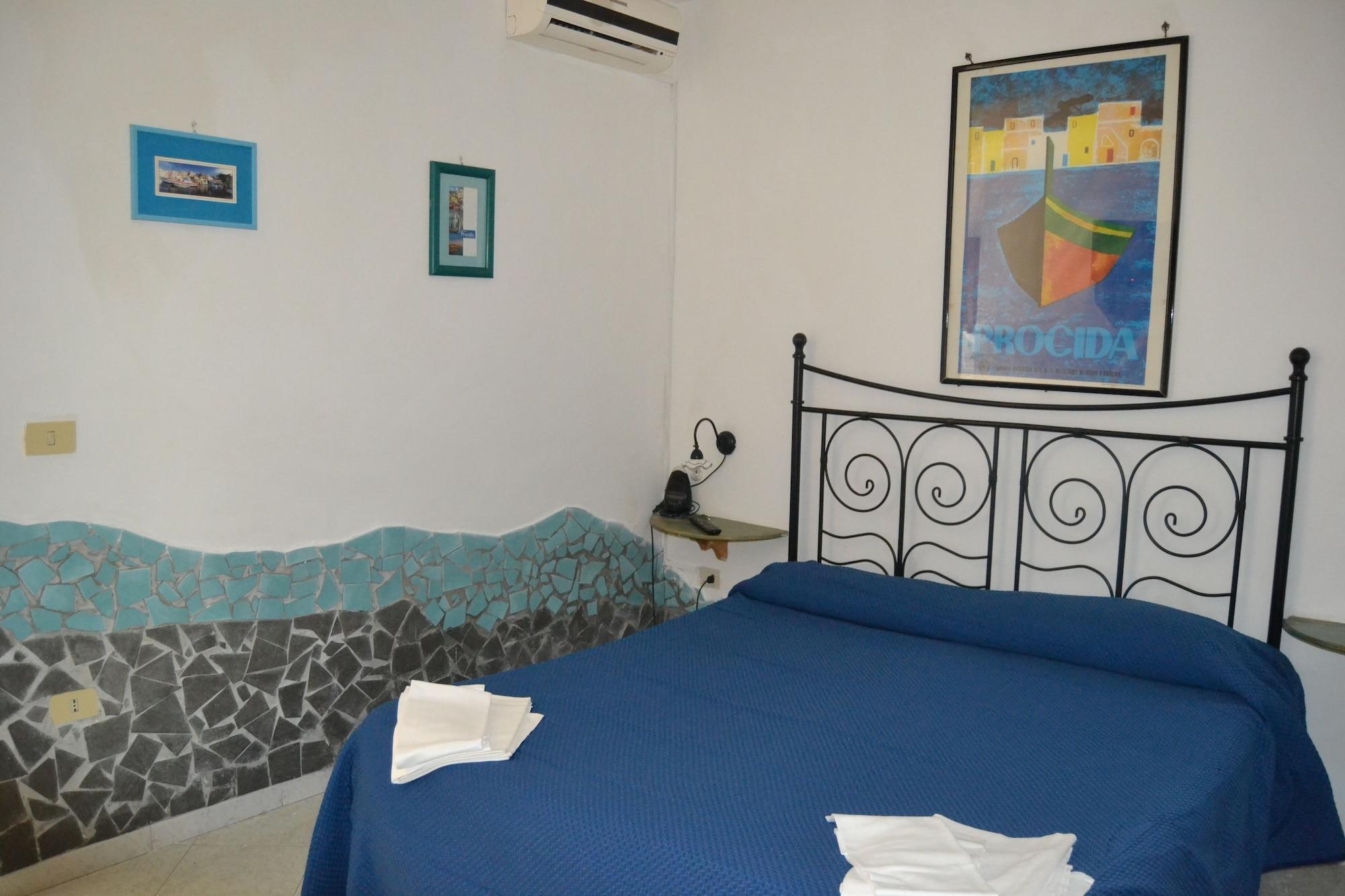 Piccolo Tirreno Hotel Residence Procida Eksteriør bilde