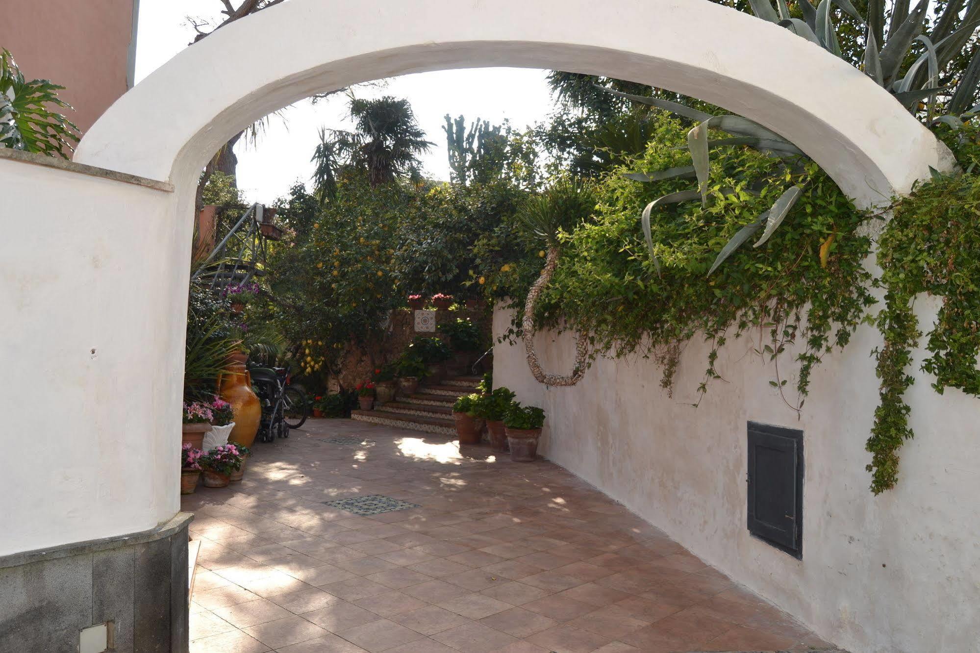 Piccolo Tirreno Hotel Residence Procida Eksteriør bilde